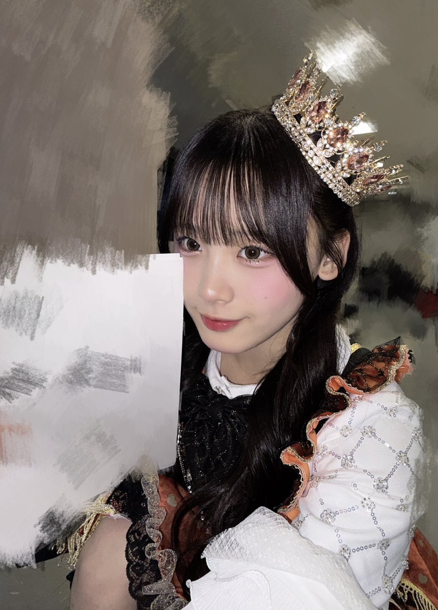 Cocoa_nonfic's tweet photo. この冠かわいくてお気に入りだけど一回しかつけたことない、、（ ;  ; ）笑 https://t.co/ckfA0OceiQ