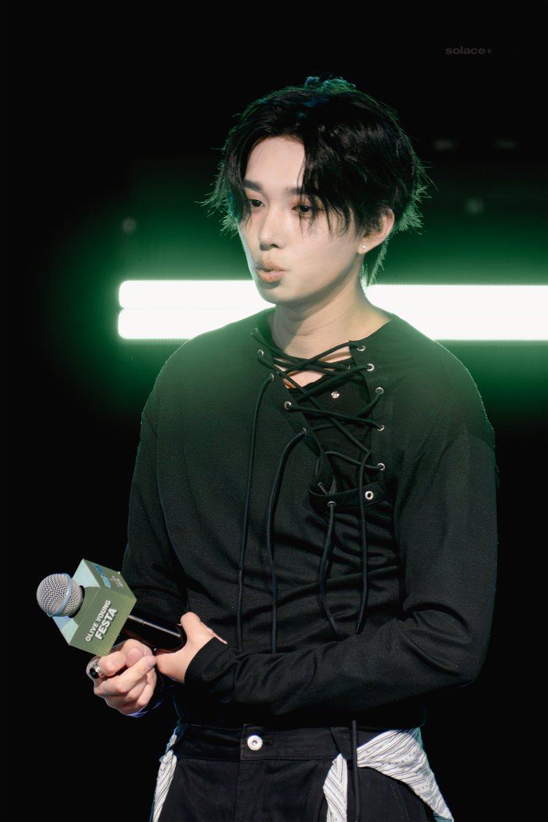 solace0701's tweet photo. 260815 KCON LA 2026 @ K-Beauty Stage

#THEO #P1Harmony
#테오 #피원하모니
#KCON #KCONLA https://t.co/XucCbX7tWR