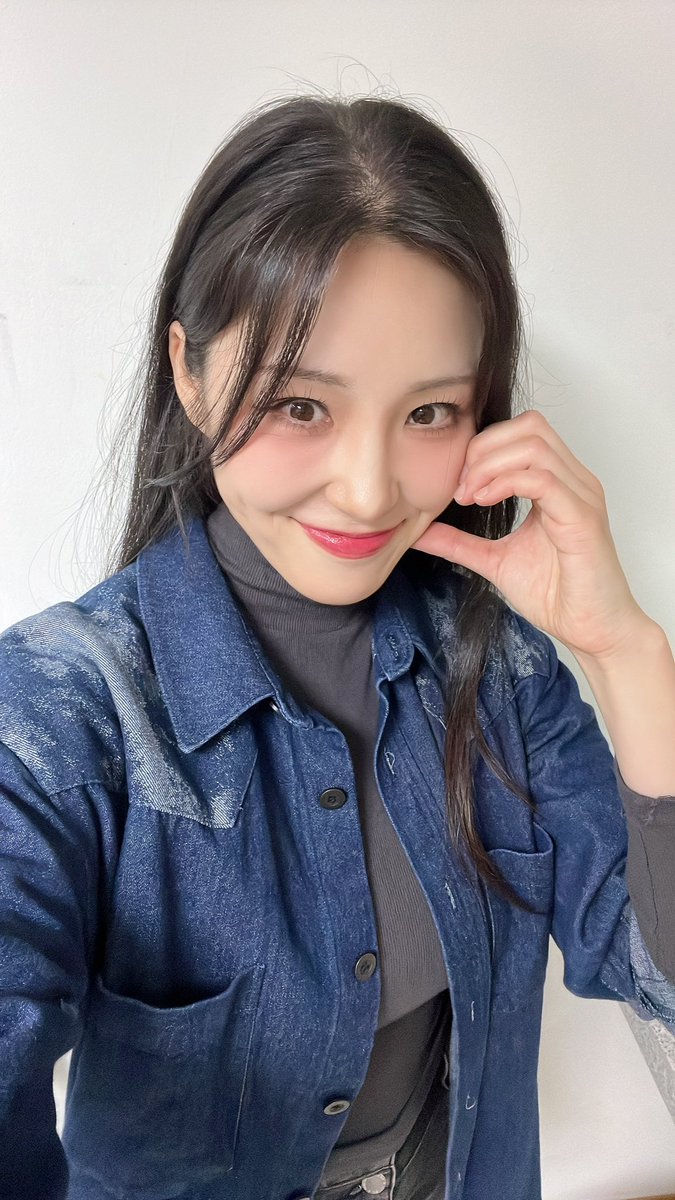 NAYA_RyuB's tweet photo. 쵸금마니 떨려따 ⭐️ https://t.co/XyPBmsPvlQ