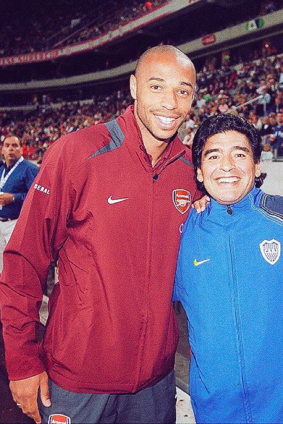 DALEDIEZ10's tweet photo. Felíz cumples, Titi! ⚽️🎂 https://t.co/zh1oMzjkoE