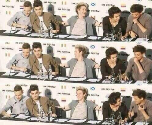 payno_foreever's tweet photo. “describe one direction in one picture”

me: https://t.co/rNJvz6YoZV