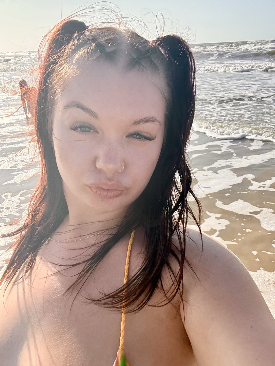 leexothicc's tweet photo. Hey #X world 😌😍 https://t.co/8LTC8TRCvV