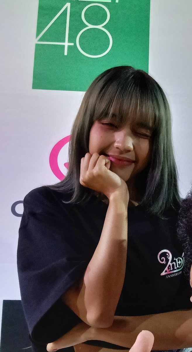 Makaul07's tweet photo. Terima kasih @Amanda_Klp48 kerana cheki bersama-sama. Ia merupakan satu kenangan yang amat indah kerana ini merupakan cheki yang amat istimewa bagi saya. Kamulah benar-benar kejora di malam cakerawala 

#klp48
#amandaklp48 https://t.co/tYRLP7dtmH