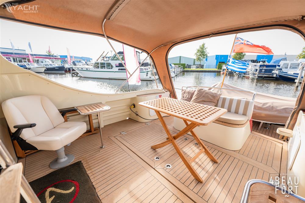 theyachtmarket's tweet photo. Aquanaut Monte Cristo 1100 for sale in Sneek, Netherlands.  €350,000 EUR. Discover more: https://t.co/LPJ34kqVtA

#buyboat #sellboat #yachting #boating #boot #bateau #usedboats #barca #abya #boten #jacht #boats #barcos #yachtmarket #Aquanaut #barche #Netherlands  #boote #boats https://t.co/yDJuR257XX