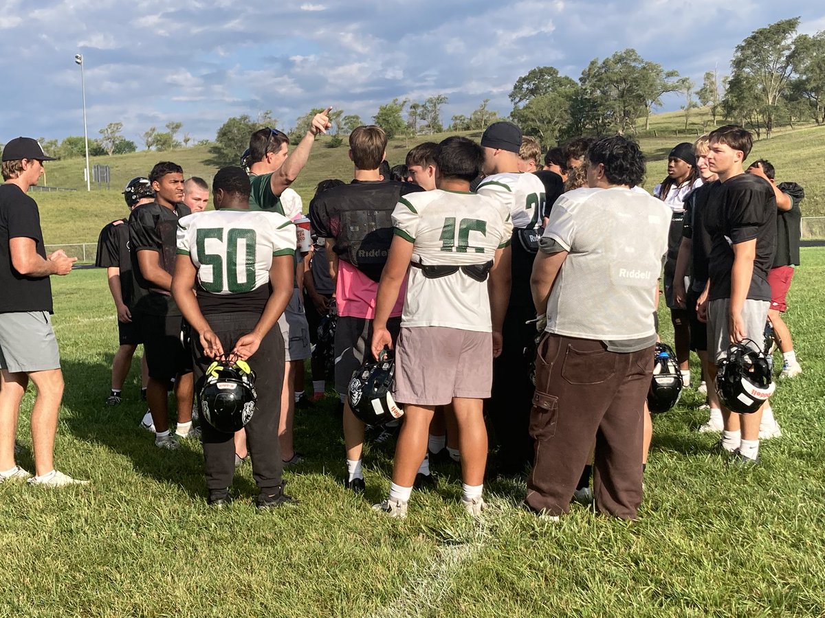 SSI_Siouxland's tweet photo. SSI Practice Report: @Wolverines_FB morning practice. Preparing for kickoff on August 28th @TJHSAthletics report will be posted this afternoon! @PrepRedzoneIA https://t.co/0dwxUekbsq