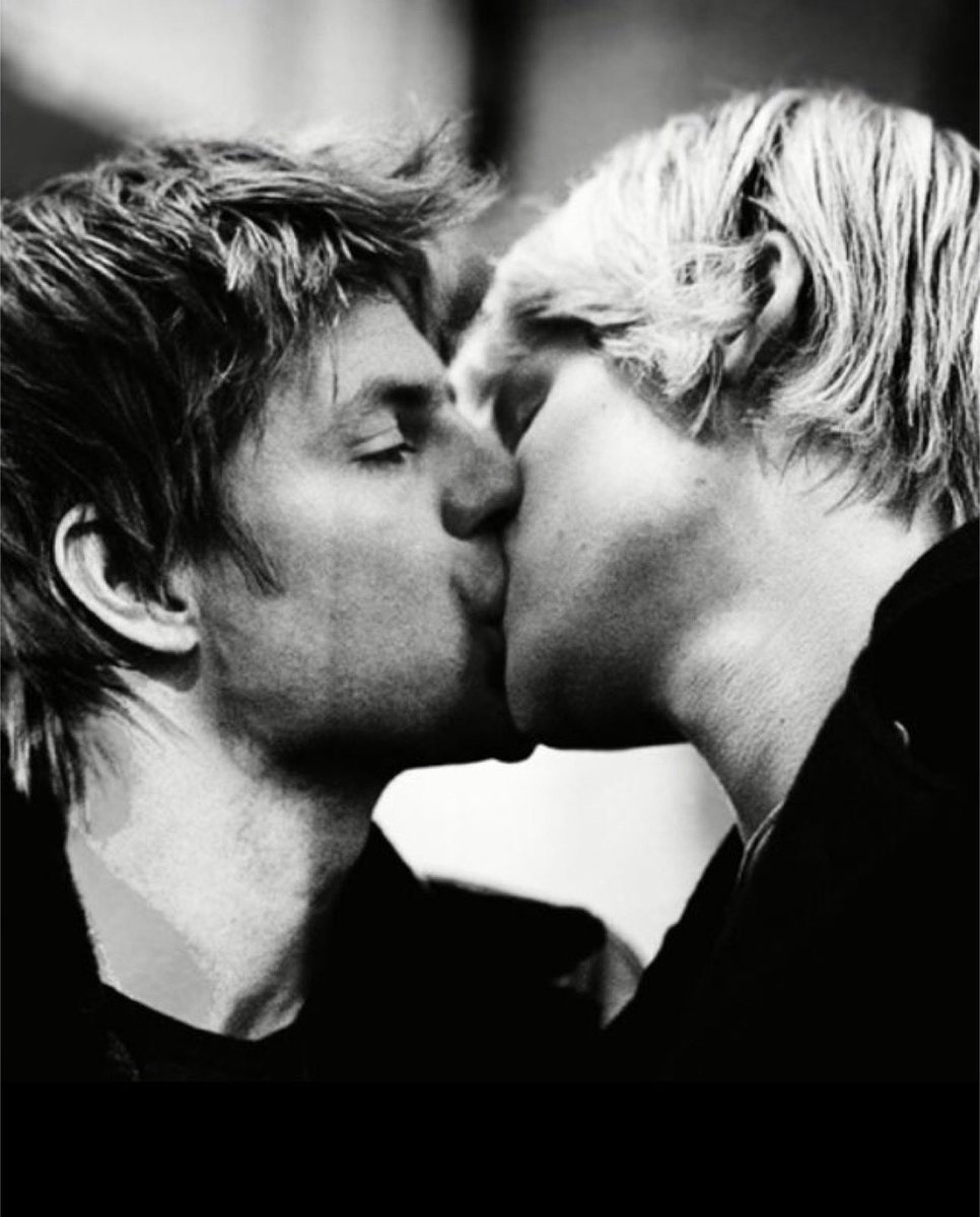 Clarypeasinapod's tweet photo. it was very welcome that we could connect. He was my friend. He's my character's lover, but he was my personal friend and someone who was, and still is, very dear to me. (#britin #qaf) https://t.co/a4OuOynb6A