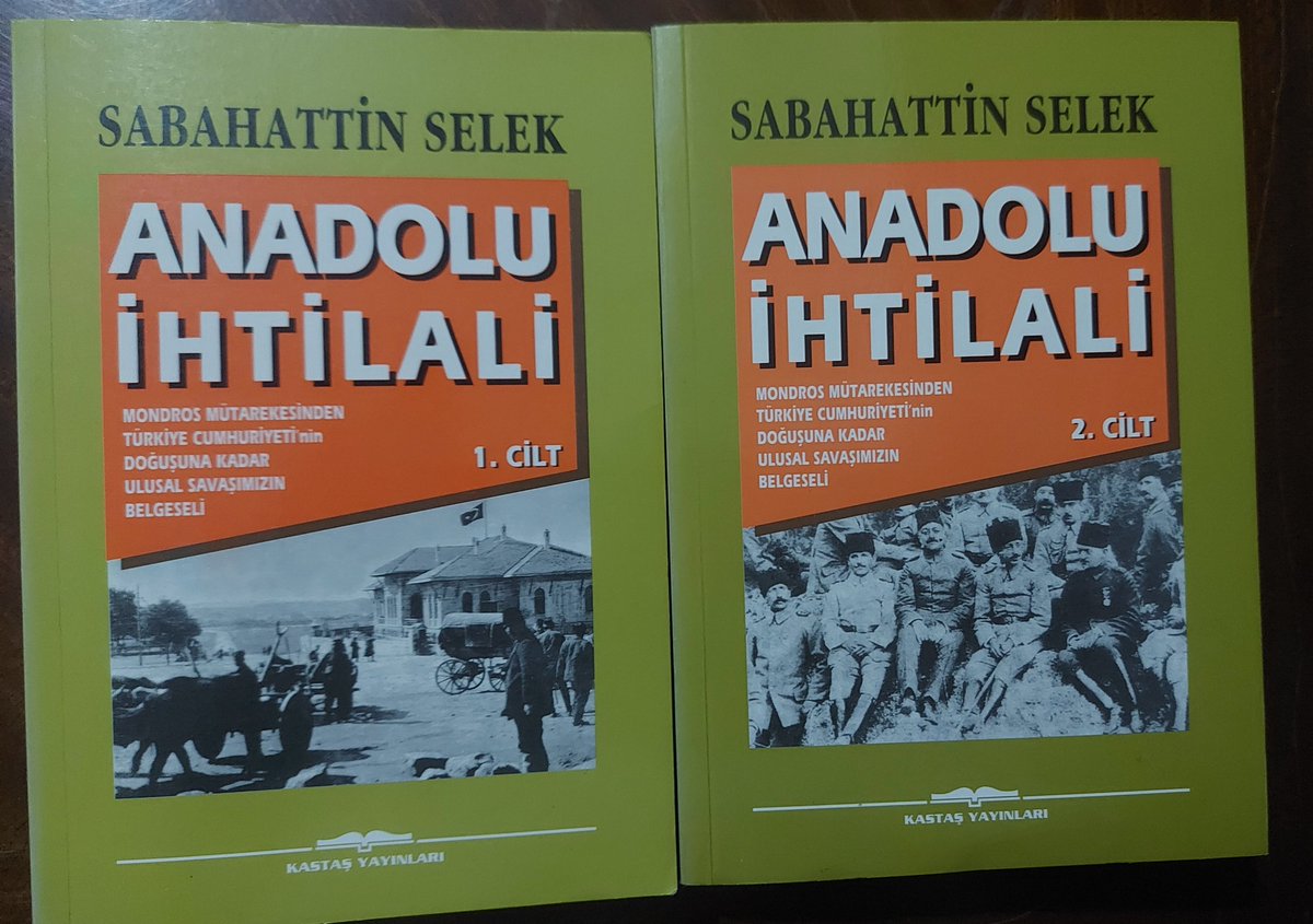 ismailkkilinc's tweet photo. Kemalistlerin çoğunu talim ve tedris mümkündür ancak azınlık bir güruhu terbiye imkansızdır. Naçizane Jön Türklük ve Kemalizm Kıskacında İttihadçılık nam kitabımızla ortaya yeni bir bilgi ve belge koymuş değiliz ancak mefahirimizdir ki perspektif ve paradigma değişikliğine yol açtık. Türkiye'de fakir kadar Kemalist-Atatürkçü yazar ve kaynakları okuyan kaç kişi var bilmem ama temel prensiplerimden biri de şu idi: "Mustafa Kemal eleştirisi yaparken asla dindar-muhafazakar kişilere ve kaynaklara müracaat etmemek". Sabahattin Selek, İsmet İnönü'nün hatıralarını kaleme almış, günlerce Kazım Özalp'ın hatıralarını dinlemiş subay kökenli bir yazardır. O kıymeti bihakkın takdir edilmemiş Anadolu İhtilali kitabında şöyle bir ifade kullanır: "Sakarya Muharebesi kaybedilseydi Enver Paşa'yı Anadolu'ya geçmekten kimse alıkoyamazdı". Sözün hepsi veya fazlası aptala anlatılır. Selek subay kökenli olduğu için ordudaki subayların hemen hepsinin Enverci olduğunu, genç komutanların Enver sayesinde alay ve tümen gibi birliklere komuta ettiğini biliyordu. 

Not: Cehaletiniz, edepsizliğiniz, önyargılarınız gerçeklerin ortaya çıkmasına ya da yayılmasına mani olamayacak. Kemalist endoktrinasyon da birgün miadını dolduracak.