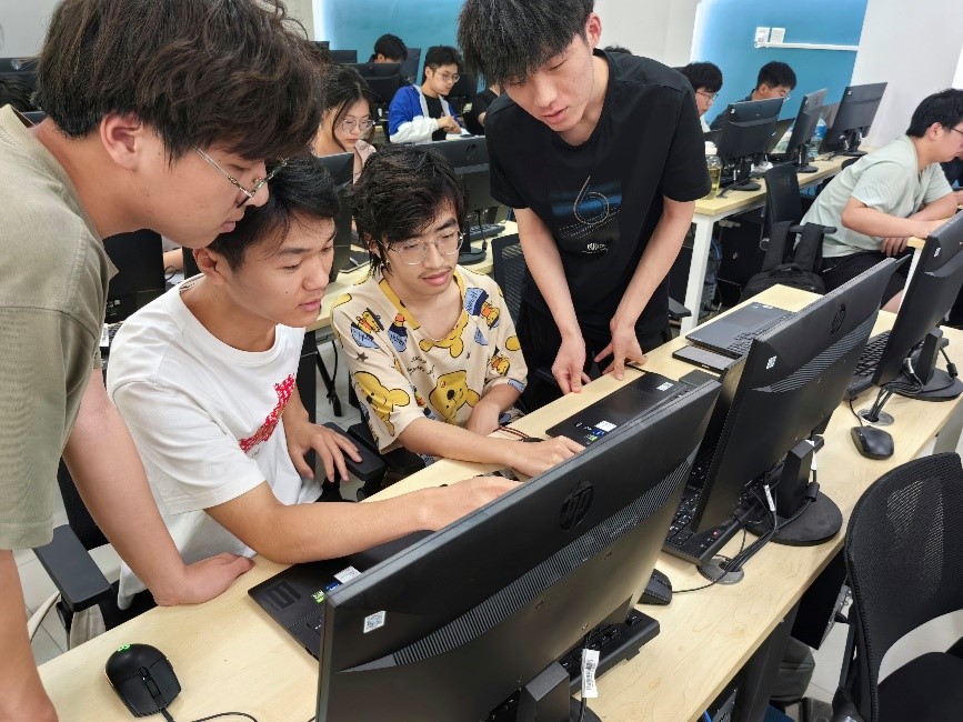 CreminLill66944's tweet photo. Teamwork makes the dream work! Our small group just nailed the campus project milestone—high fives all around https://t.co/VPKQbLxzHq