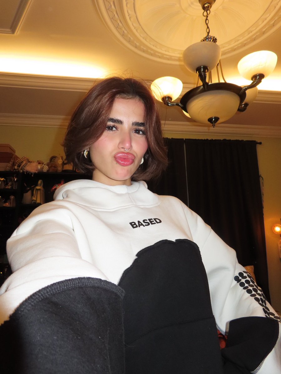 fkua11's tweet photo. كلهم عارفين حدودك وامكانياتك يا خنيث هههههههههه
حدك تفرك على شفايفهم 💦💦💦💦 https://t.co/bZh9FV7Nku