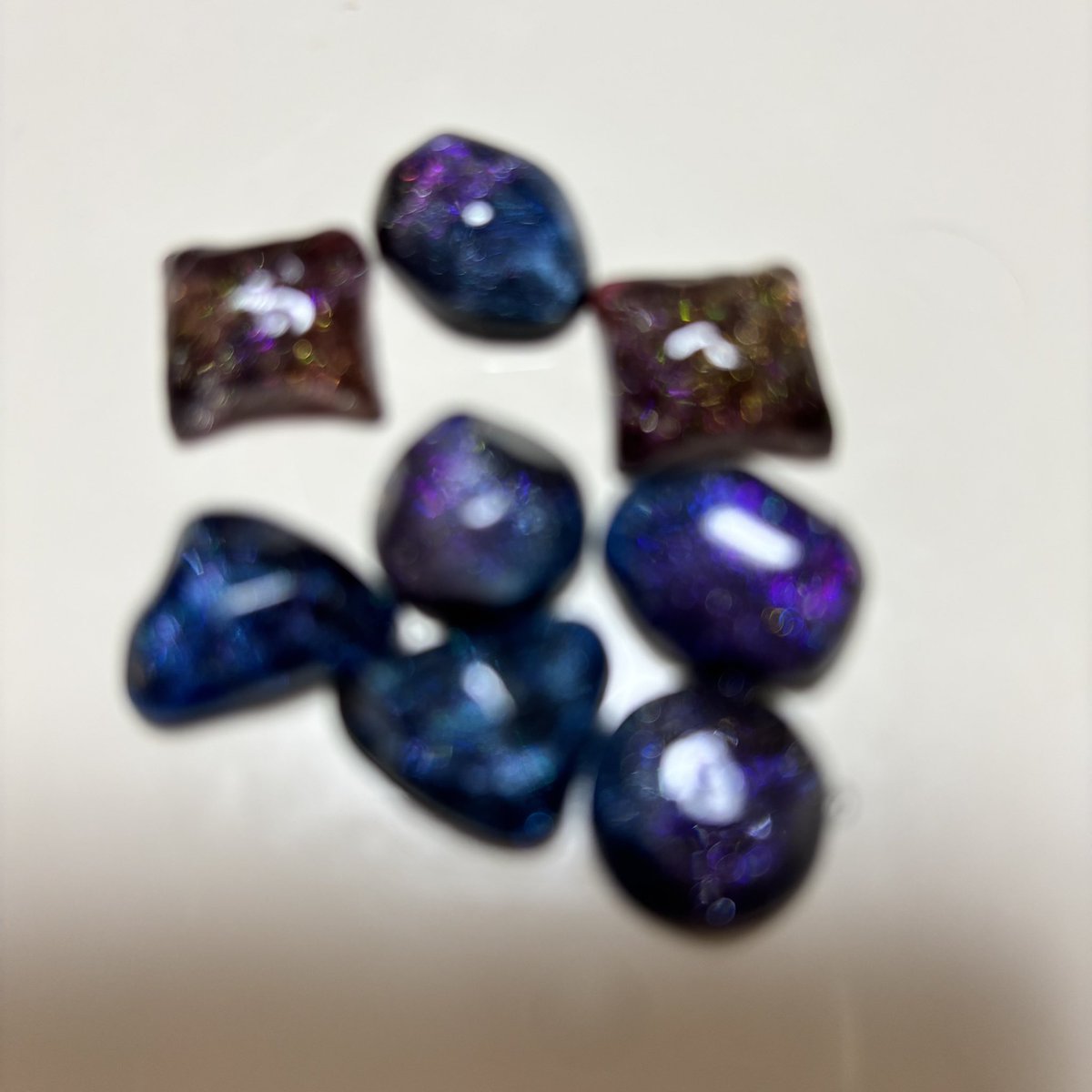 puuucham2's tweet photo. 惜しい…何かが足りないレジン…うぬぬぬぬ。久しぶりにゼロから材料も変えて制作しているとすごく難しさを感じます😇
#レジン https://t.co/GQOAoQZego