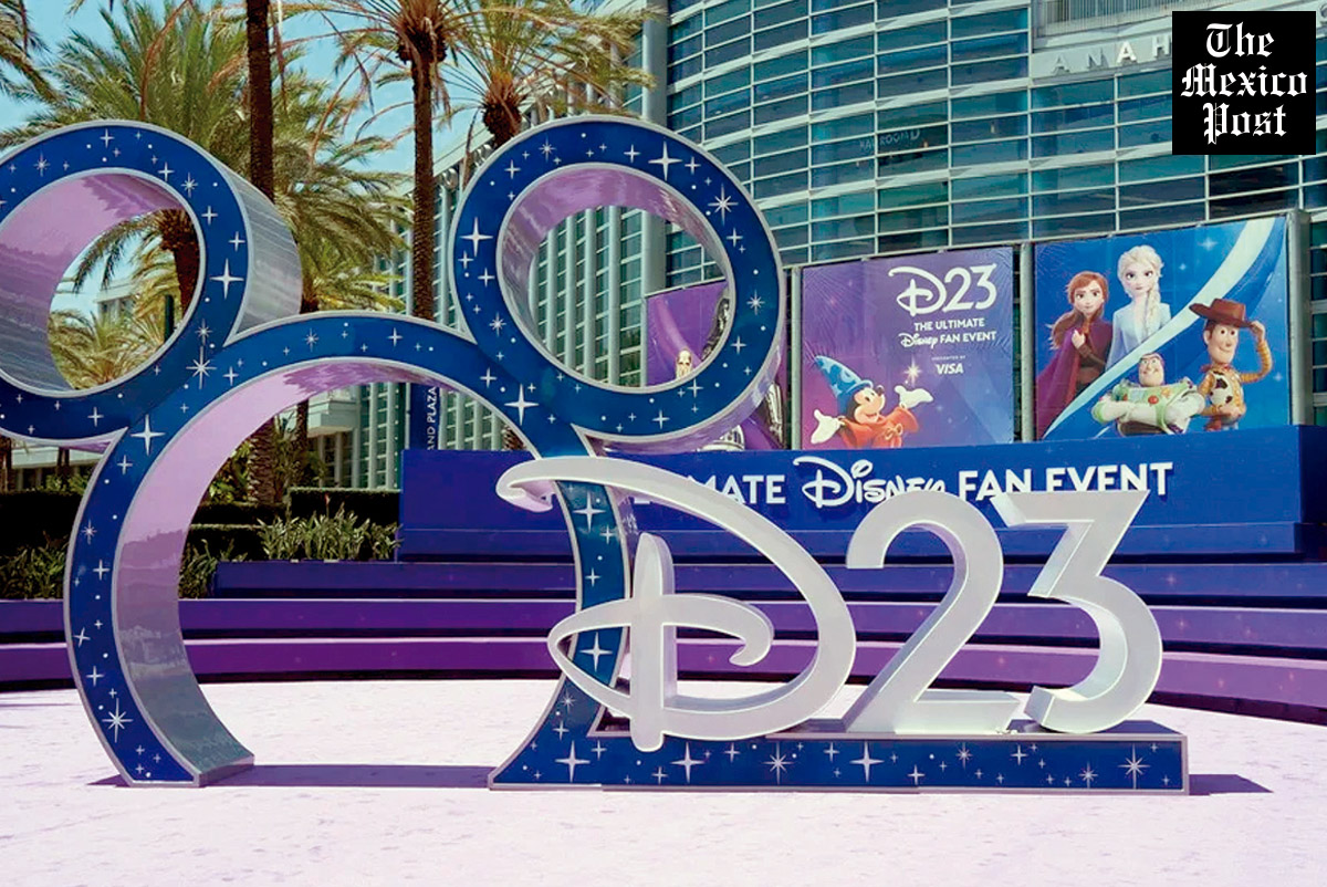 MexicoPost's tweet photo. @Disney sacude la #D23 con “#Coco2”, “#FrozenIII”, “#Zootopia3” y una lluvia de estrellas
La #compañía presentó sus grandes apuestas de #cine y #televisión, con regresos esperados, nuevas historias de @Pixar y fuertes #novedades de @Marvel y @starwars.
https://t.co/qQJkgOfGGZ https://t.co/FNC5G5LQnQ