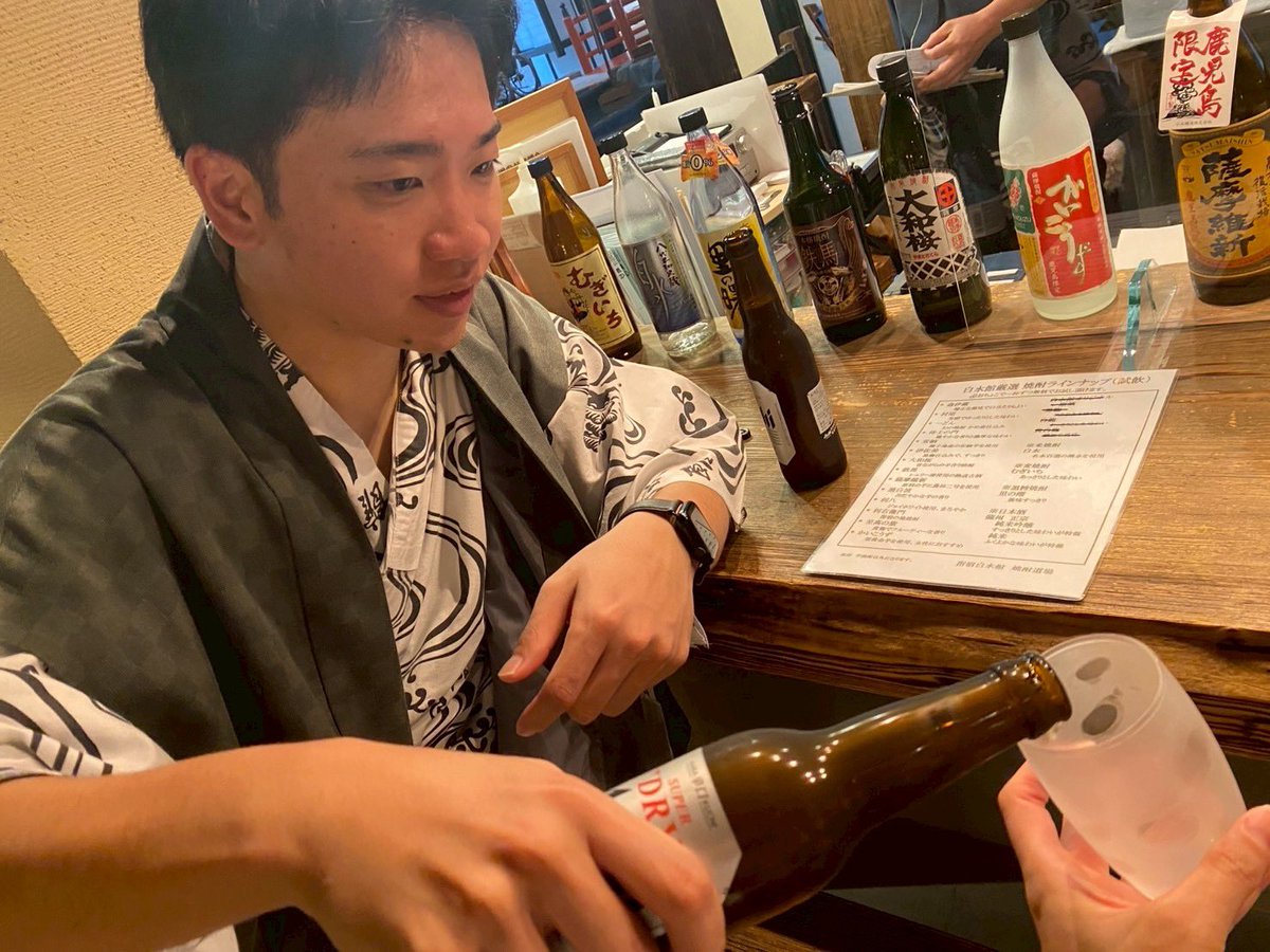 taq1211's tweet photo. 酒に喜び、酒に真剣です https://t.co/999Wq065t1