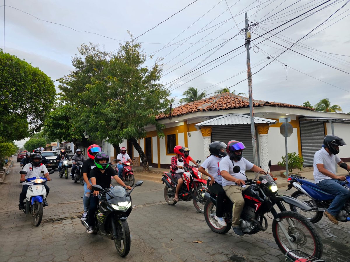 cparlamentonic's tweet photo. 🕯️🇳🇮 Diana Conmemorativa en honor al 89.° Aniversario del Natalicio del Comandante Germán Pomares Ordóñez, “El Danto”, en el municipio de Somotillo.

#GermánPomares #ElDanto #Somotillo #Nicaragua #MemoriaHistórica https://t.co/gqdqxReQHA