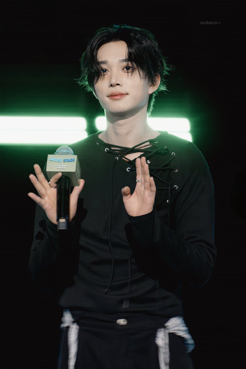 solace0701's tweet photo. 260815 KCON LA 2026 @ K-Beauty Stage

#THEO #P1Harmony 
#테오 #피원하모니 
#KCON #KCONLA https://t.co/Wy1m5PIY2Q