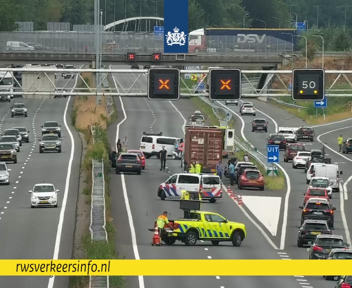 Ongeval op A15 richting Rotterdam