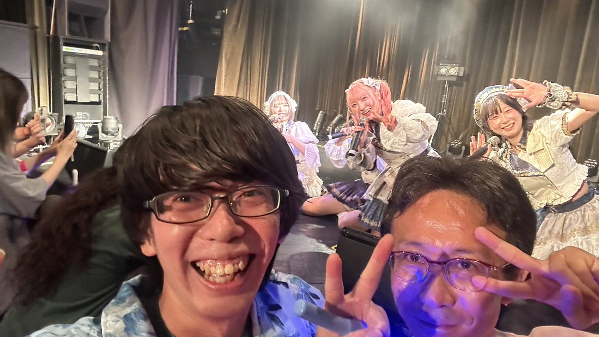 akuesu55 tweet picture