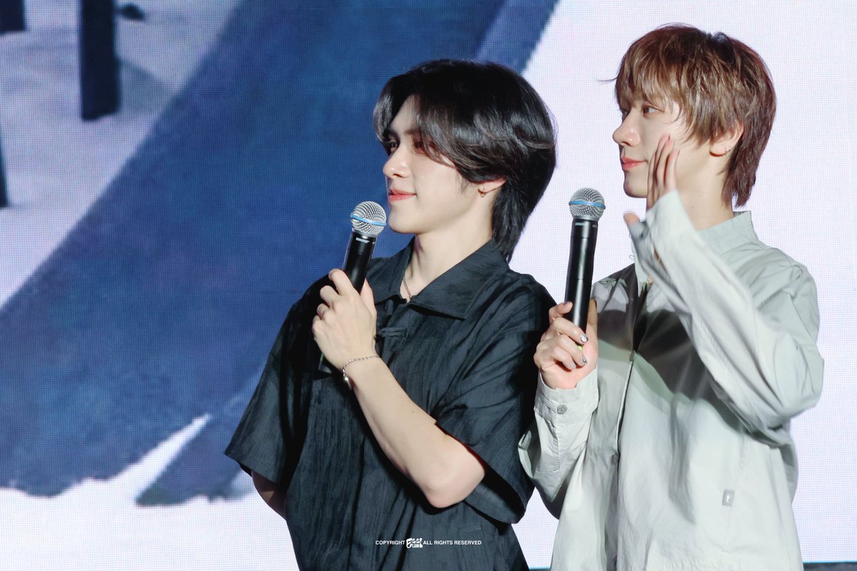 Eee_iinn_'s tweet photo. ◤•͈ᴥ•͈◥ ୭💗＝^^＝₎◞ ̑̑

260810 '鸢·Vision Wings' Listening Party
广州试听会
#威神V #WayV 
 #黄冠亨 #李永钦 #HENDERY #TEN 
#VisionWings https://t.co/xjCyW2Hohk