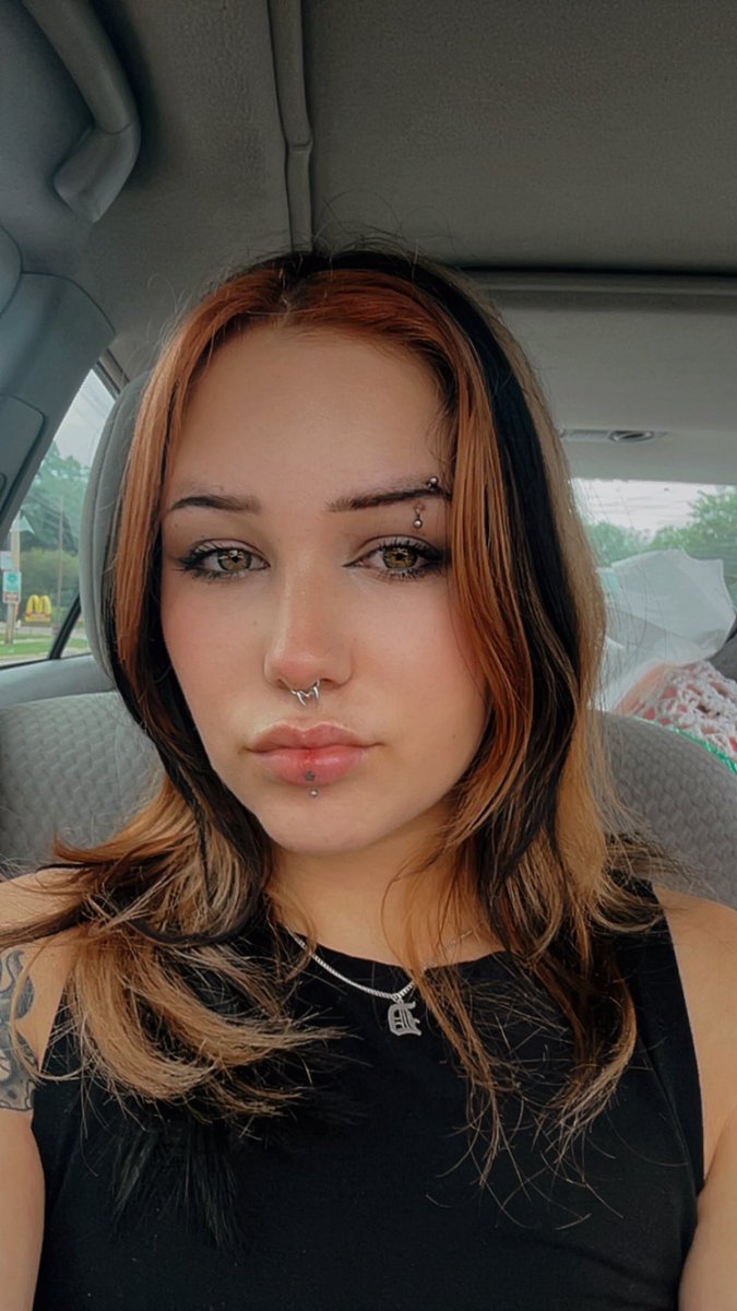 GoddessMegarax's tweet photo. good morning subbies, last night i had a dream someone sent me $4000, lets make that happen today🤭💸 https://t.co/raPTU2SOsk