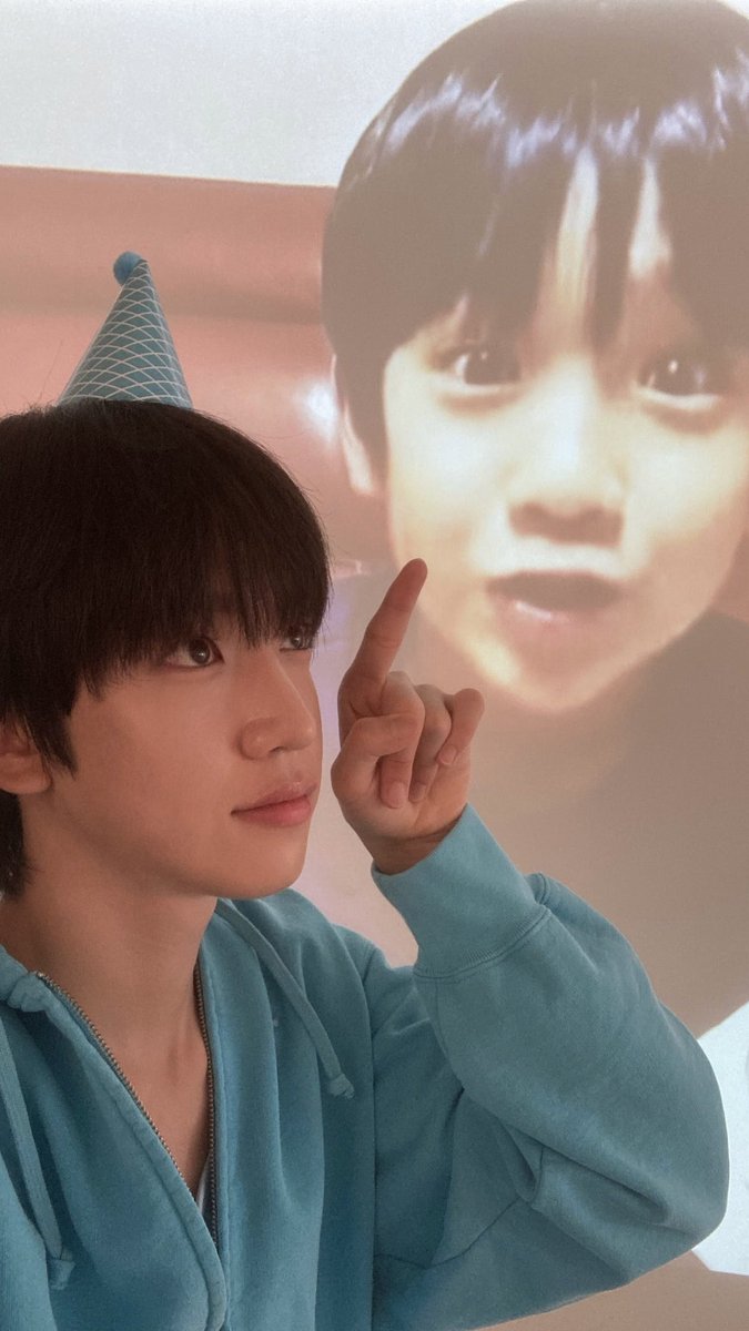manduornot's tweet photo. 내첫번째   엄청엄청엄청 사룽행
쨍일 추 카 해 https://t.co/0w0grkm8Kd