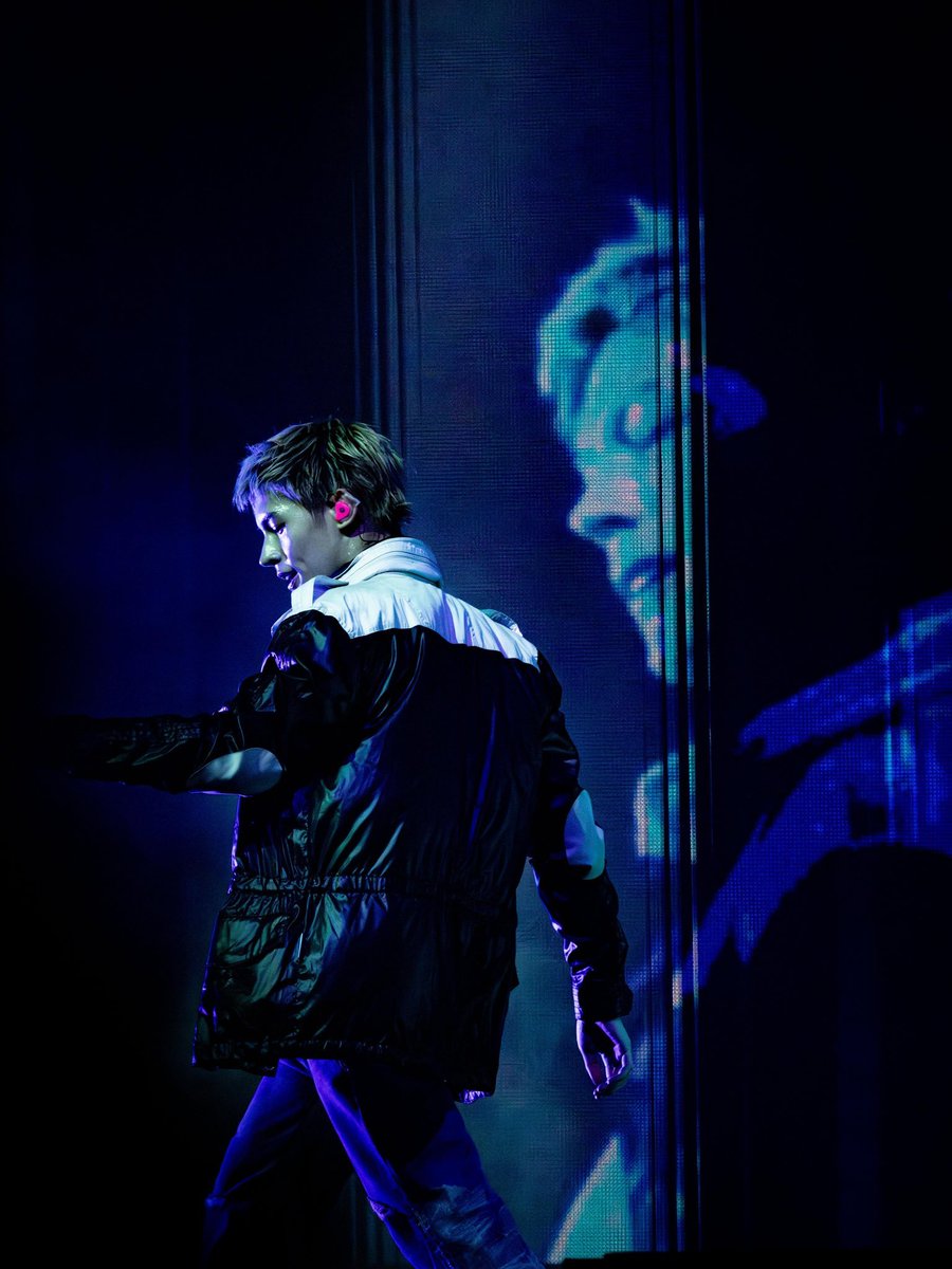 miufun4's tweet photo. you made it, James! 

JAMES TURNS A YEAR TIMELESS

#365DaysWithJAMES
#코르티스코어_일주년을_축하해
#JAMES #제임스 https://t.co/KOEqBEtcgT