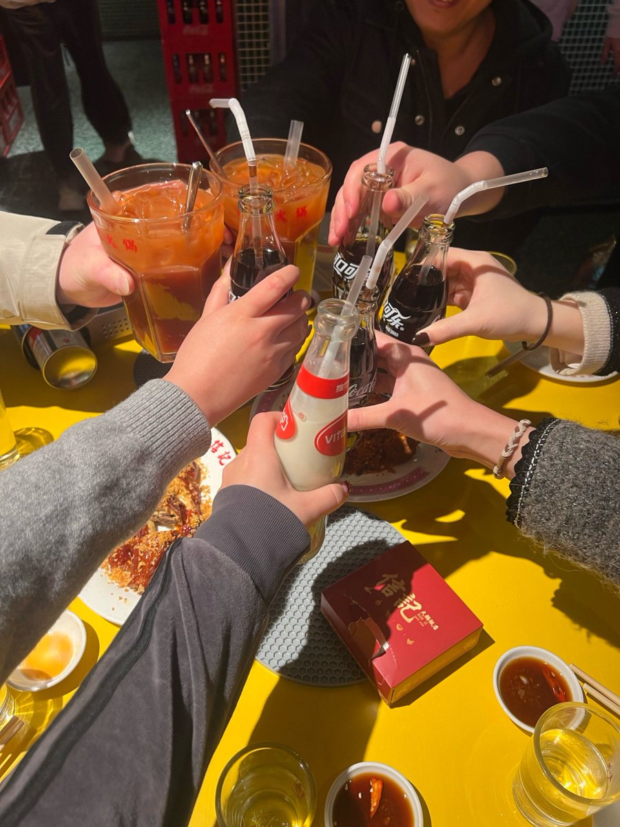 FPacocha616's tweet photo. Caught up with my ride-or-die crew after months apart—nothing beats late-night laughs and bad takeout with people who knew me before the glow-up. https://t.co/kqbwOISC1Q