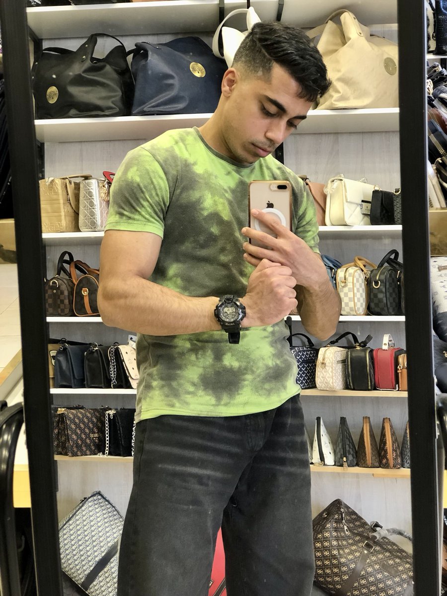 michaelromany99's tweet photo. اليوم عيد ميلادي 
لقد اتممت عامًا جديدًا 
من عمري 
Officially 24
#happybirthday https://t.co/852yVqrPjJ