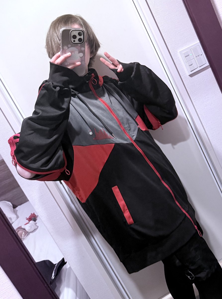 polcenfoto's tweet photo. Obligatory harajuku shopping trip

I’m in a tiny hotel and don’t have any cool shoes/my usual wardrobe with me so the pictures are not the best 😭🙏 https://t.co/vg4jVodV6t