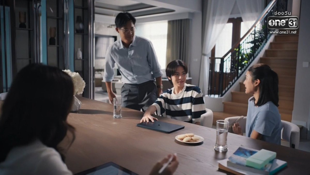 Ice162553's tweet photo. ครอบครัวคุณดา น่ารักตลอดกับจิน #วิมานอากาศEP5 https://t.co/nZr4rRD4b0