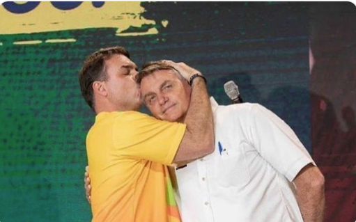 Tei6Rose's tweet photo. @CNNBrasil #FlavioBolsonaroparaPresidentedoBrasil2026 https://t.co/SUhbAV3h4S