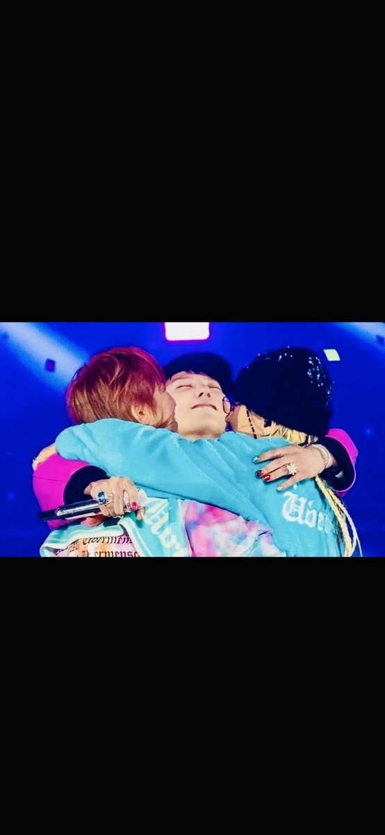 MariaElvaRolon2's tweet photo. Happy BIRTHDAY !!!!
Quiero verte feliz siempre no importa donde estés solo se feliz siendo TU !!yo siempre estaré caminando contigo el camino de flores que nos prometimos !!!! 

#HAPPYGDAY2026
#0818KWONJIYONG
#20YEARSWITHBIGBANG
#GDRAGON https://t.co/zt1ZNPxLj4