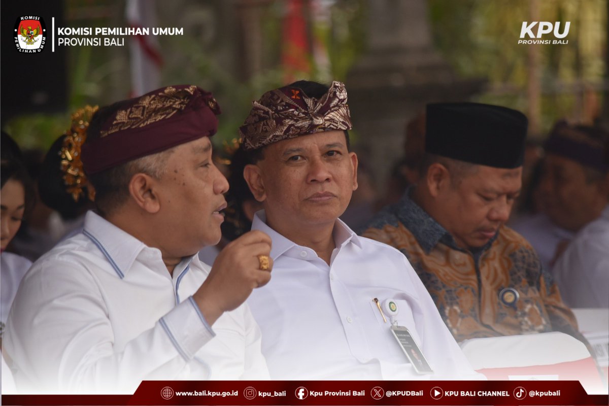 kpu_bali's tweet photo. #temanpemilih - Ketua KPU Provinsi Bali, I Dewa Agung Gede Lidartawa, menghadiri Upacara Peringatan Hari Ulang Tahun (HUT) ke-81 Kemerdekaan Republik Indonesia. Senin (17/8/2026).

#kpumelayani #kpubali @KPU_ID https://t.co/88YkWPiYjl