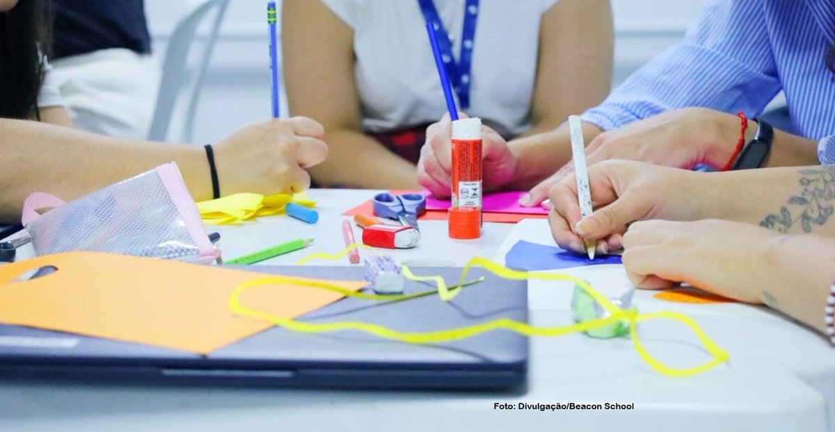 GuiadeEscolas's tweet photo. Bem-estar do aluno: Beacon School realiza encontro dos educadores para formação e alinhamento. Saiba mais em https://t.co/h43AkBSqjH. https://t.co/sjYMoaJPIY