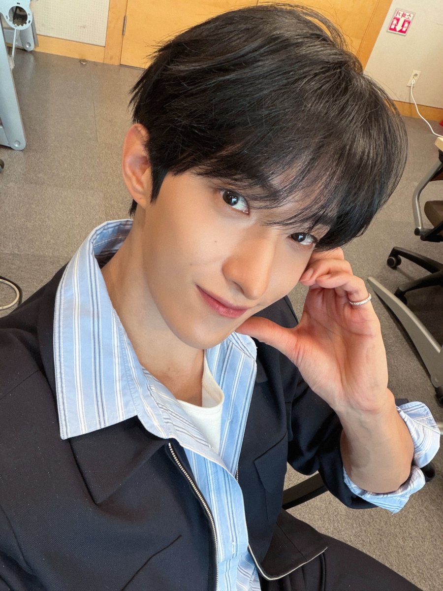 pledis_17's tweet photo. [17'S 도겸]
260817 #내남은연애

#DK #도겸
#SEVENTEEN #세븐틴 https://t.co/Ynex1Ieu2T