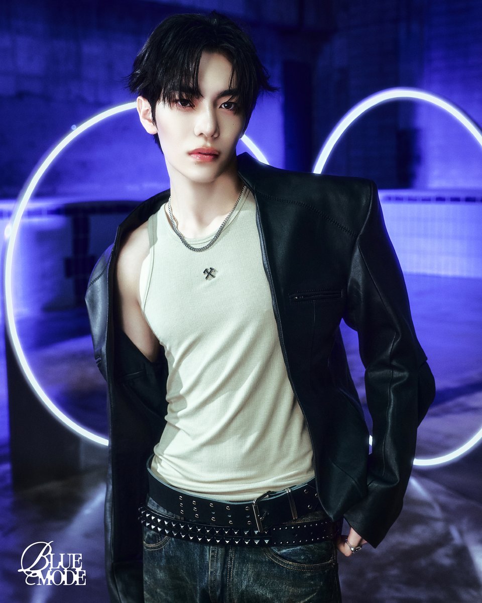 TUNEXX_official's tweet photo. TUNEXX 2ND MINI ALBUM 
[BLUE MODE] 

X MODE : TUNEXX - #Donggyu #동규 

2026.09.02 18:00 (KST)

#TUNEXX #튜넥스
#BLUE_MODE https://t.co/YiehjsPMw1