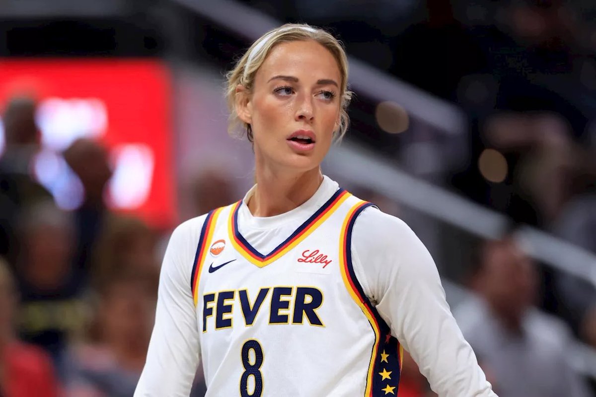 libsoftiktok's tweet photo. The official WNBA subreddit BANNED Sophie Cunningham’s name

They’re so triggered by her

That’s how you know she’s doing something right. https://t.co/oS1R25TUri