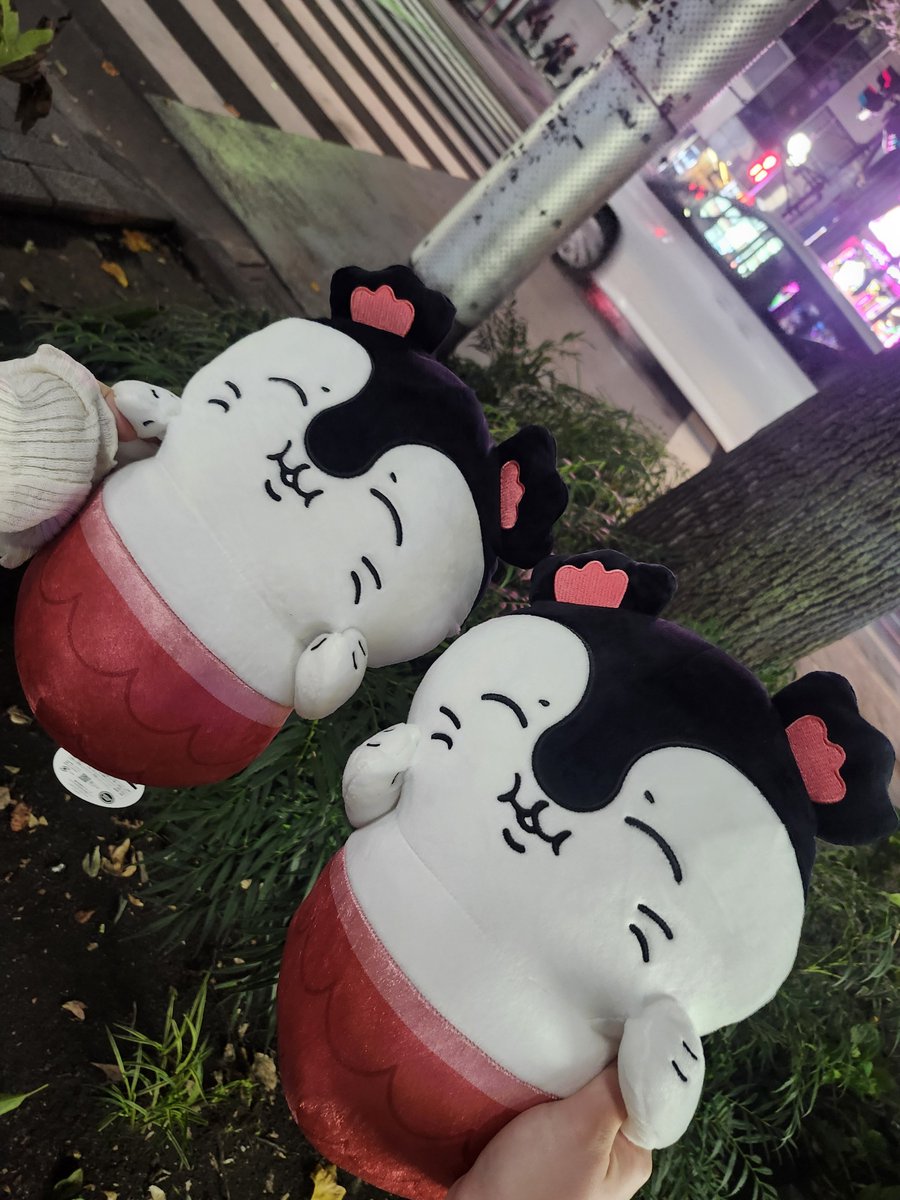 rira_421's tweet photo. 最高に楽しかったヾ(*´∇`*)ﾉ✩*.゜

セイレーンを取る時にアドバイスと応援、一緒に喜んでくれたお姉さん達本当にありがとうございました(߹꒳߹人) https://t.co/NP7ALKKv1U