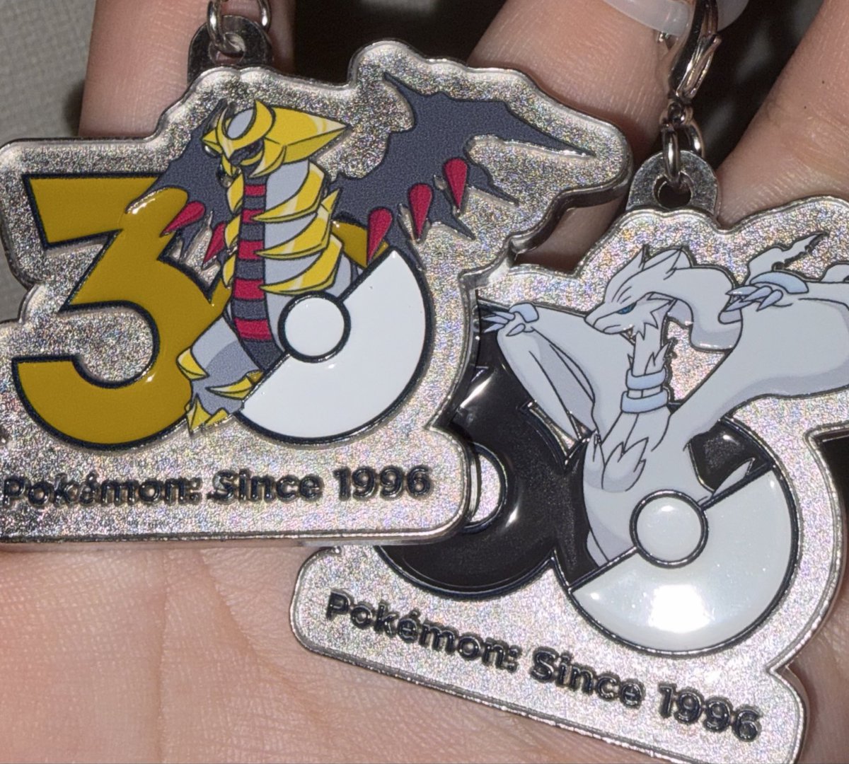 star___poke's tweet photo. ポケモンのめじるし買ってきてくれた😭✨
思ったりより重みがあって、高級感ある！ https://t.co/3XIgddLaGc