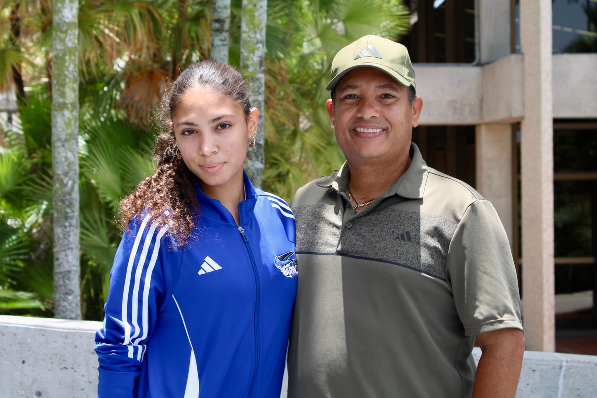 MDCTheReporter's tweet photo. More than 25 years ago, former Lady Sharks setter Olga Benoit led the @MDCollege🏐volleyball team to an @NJCAA title. Her husband Kiko Benoit coached the team to national titles in 2016, 2017 and 2025.

Now, their daughter Angeline Benoit joins the squad.
https://t.co/N8d0DcXHEy https://t.co/tlBWOX8pN2