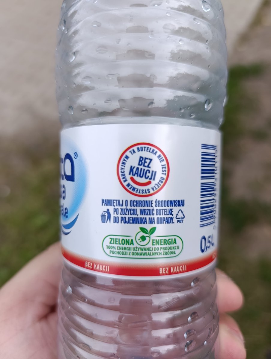Neutm's tweet photo. Tak sie właśnie zachowuje odpowiedzialny biznes w obliczu systemu kaucyjnego. Nata spod Gdańska. Brawo. https://t.co/BtONeDdTvY