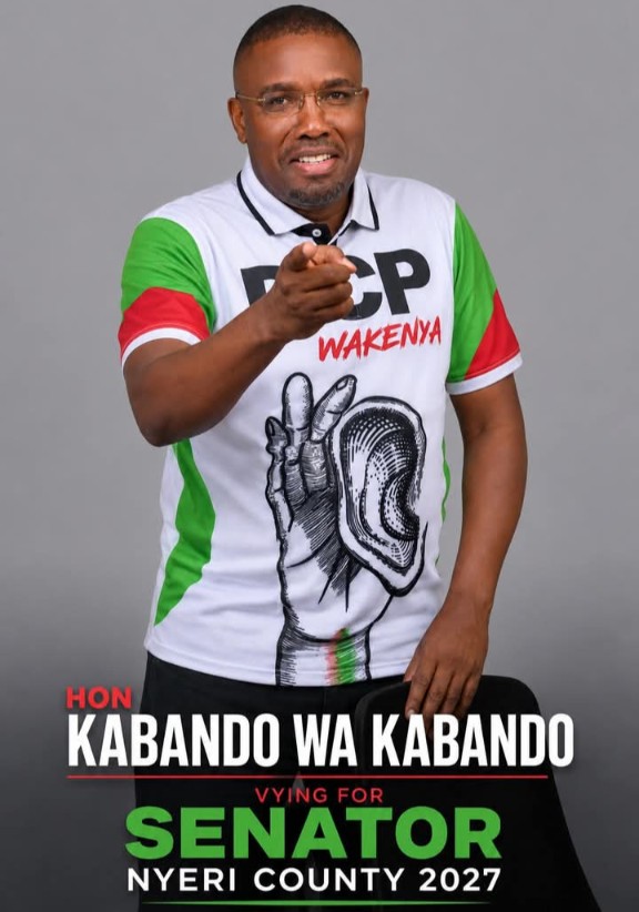 Wakabando's tweet photo. If, and when, elected Senator of Kenya 🇰🇪 Representing Nyeri County, I pledge never to ever be embroiled in corruption, impunity, or betrayal of public interest. I further promised to always defend constitutionalism & the rule of law. So help me, God. 
#TumainiLiko #NyeriFirst #KìhootoNaWaragania 
#TuokoeKenya #RutoMustGo