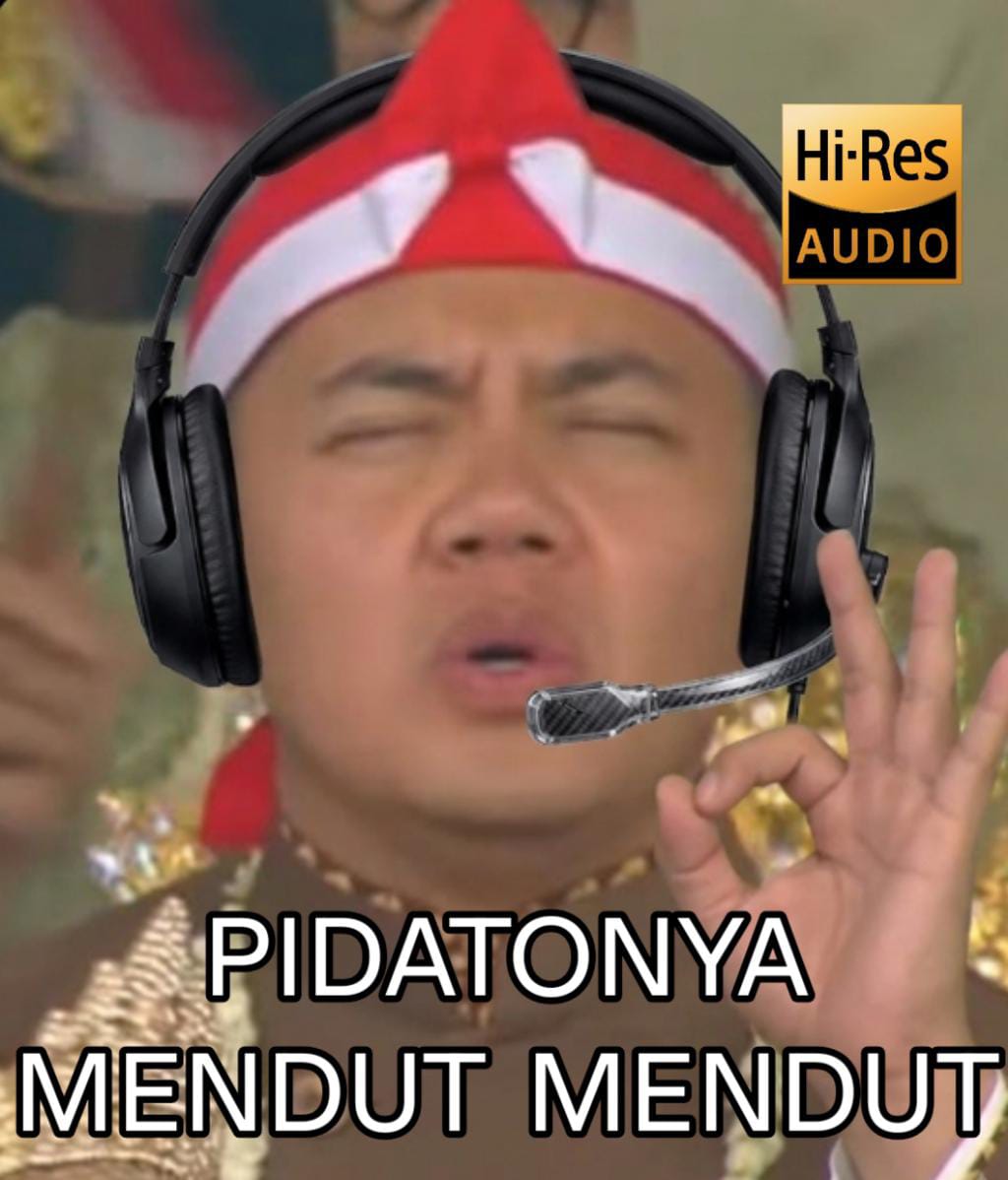 ClownChilla's tweet photo. Denger ASMR pidato ayang https://t.co/C7XIIFu4XN
