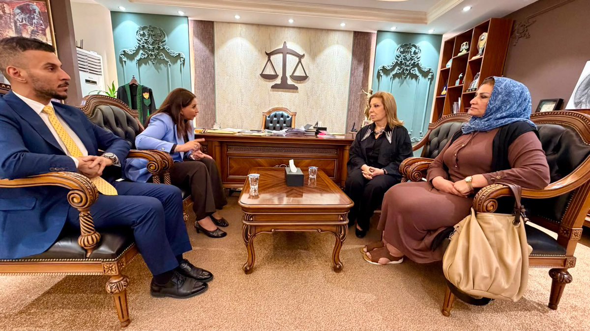 drnada2003's tweet photo. زيارةد.ندى الجبوري رئيسة منظمة المرأة والمستقبل  العراقية نقيب المحامين الاستاذة أحلام اللامي في مقر نقابة المحامين ، وجرى خلال اللقاء التأكيد على اهمية ودور نقابة المحامين في حماية الحقوق وتعزيز الوعي القانوني، اضافة للورش والتدريبات للمحاميات .#منظمة_المراة_والمستقبل_العراقية . https://t.co/Z3Xje9ckzB