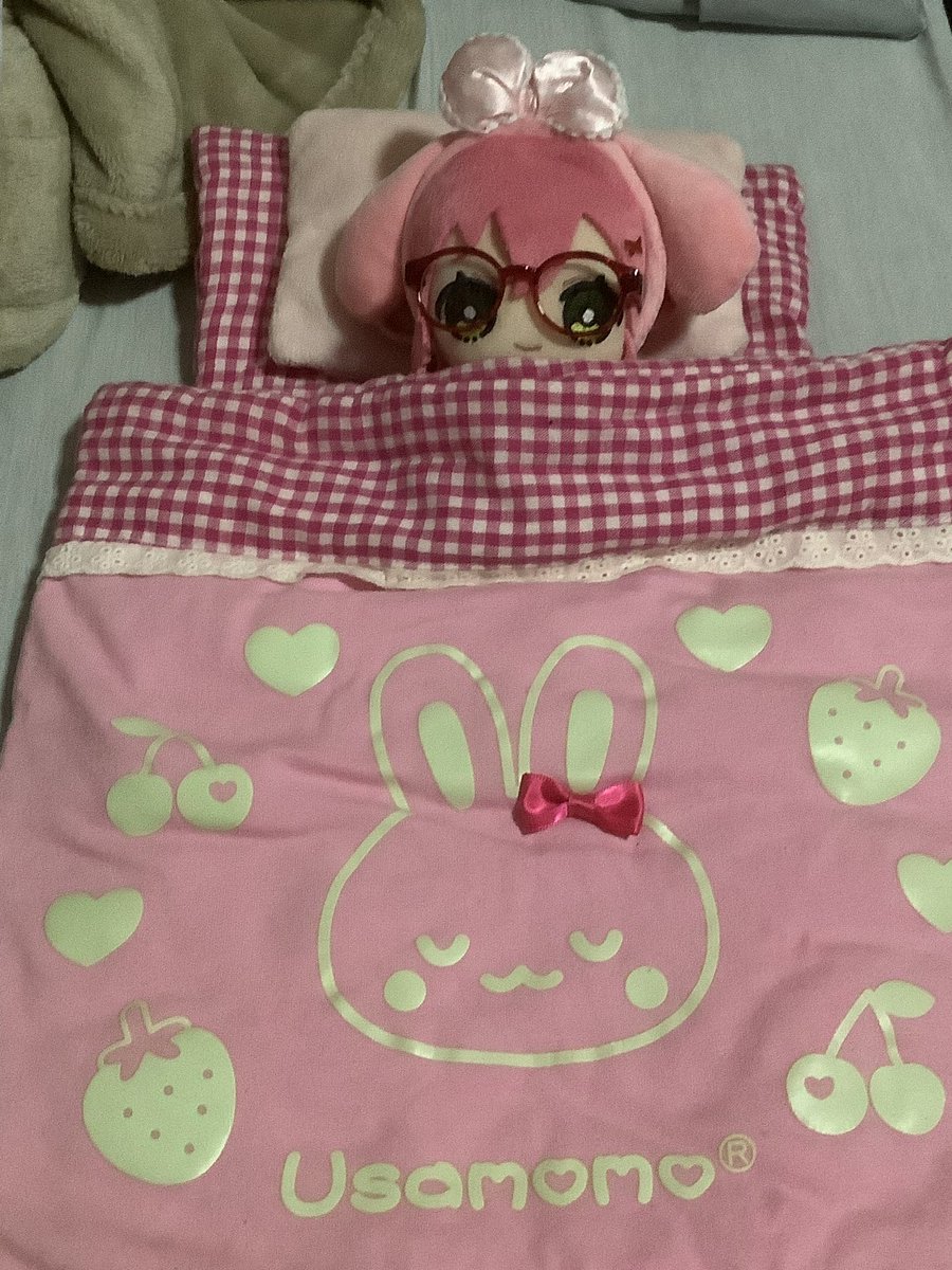 nuaomidget's tweet photo. who knew 7 years later i'd be taking out my usamomo brand items to do this https://t.co/Yoa16jePXw