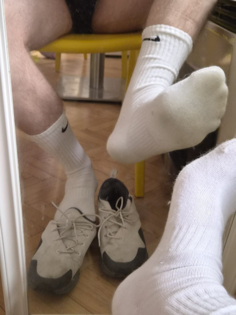 KingBenDom's tweet photo. Go sniff and lick my socks clean after I finish running. The Nike shoes smells like hell, perfect for slaves.
#findom #feetslave #feetmaster #whitesocks https://t.co/iXFiaWm2tx