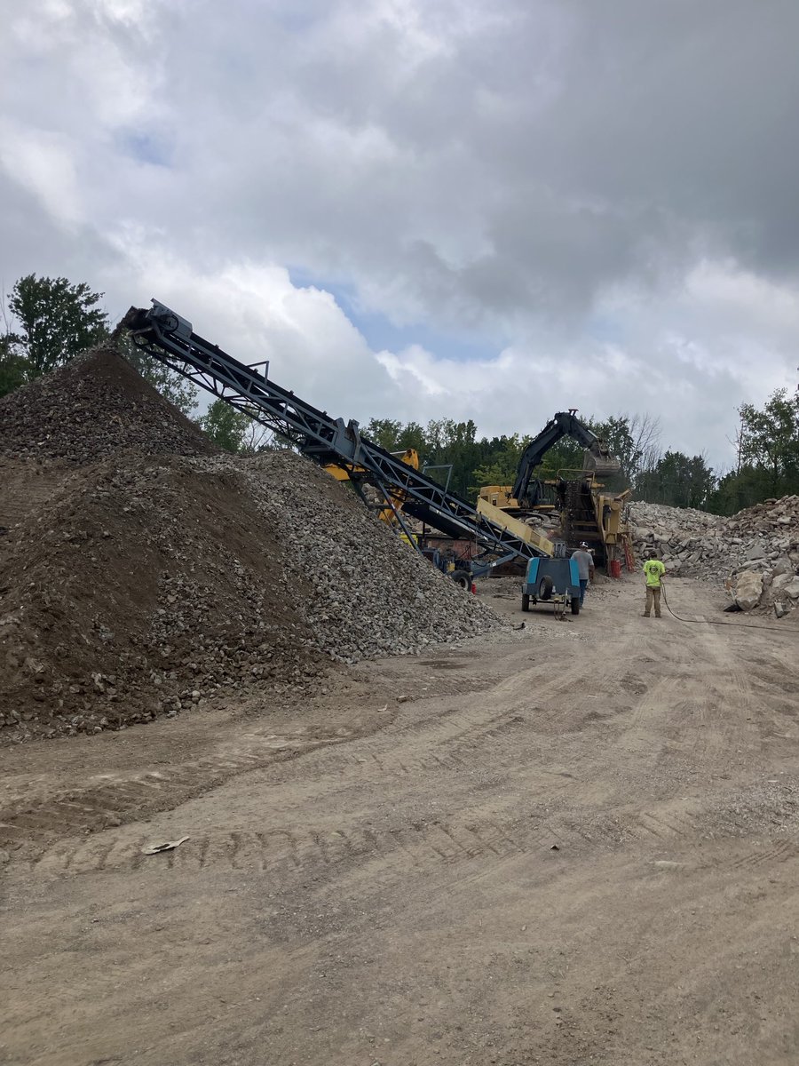 EmpireWrecking's tweet photo. Crushing it #Rochester #Ontariony #Roc585 https://t.co/vamHlQWMsi