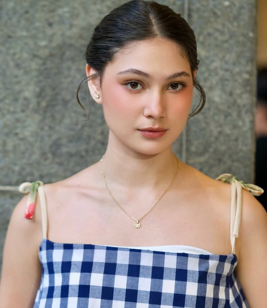 deeshishme's tweet photo. Ang gondoooo nagmukang AI 😘😍 kaya may nangbabakod na 6'2 eh https://t.co/s0xGqrcpWs