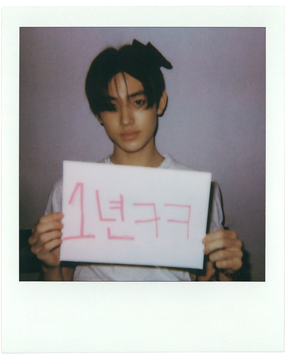 Rainslyzfe's tweet photo. @SEONGHYEONINA Seonghyeon forges new artistic paths built around the spirit of EOMFREAK, his flexible ACEOM skill set ready to reach grander stages after this EOMILESTONE.

SEONGHYEON REIGNS THIS CHAPTER

#SEONGHYEON1YearVoyage
#성현_데뷔기��일
#SEONGHYEON #성현 https://t.co/3MAAs2XQEg