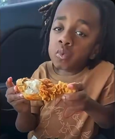 THEGAUDY1's tweet photo. @WhiteGirl_FL This 8 year old is celebrating their 30th birthday https://t.co/ytgkzxLIt0