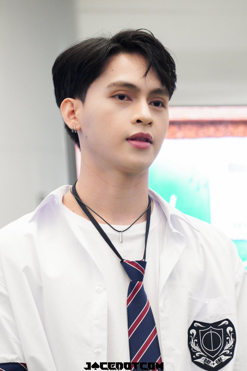 jacedotcom0303's tweet photo. 260815 | DAYONE STARTS AT SM TELABASTAGAN

🐺 MARK 🐺

#DAYONEFindTheirStories 
#DAYONEOfficial @DAYONEOfficial_
 #DAYONE_MARK @_markinprogress https://t.co/Lw2zTA0Ze4