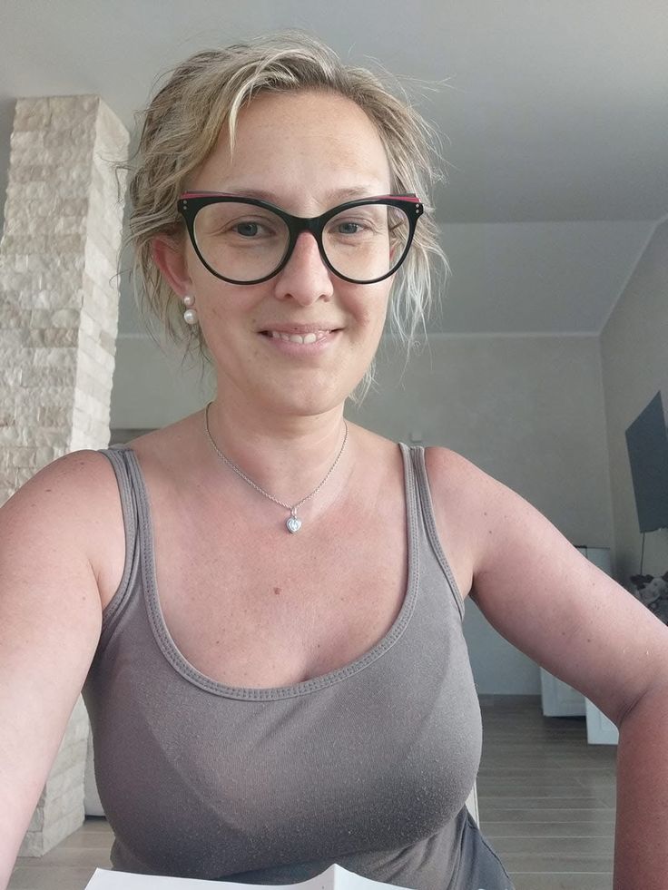Jassmini2's tweet photo. I pulled myself out of a depression hole today. 😩🥺Showered, changed my sheets, and cleaned my room. That's all I got today. Small wins 🥳 https://t.co/x4Oie3Nxln